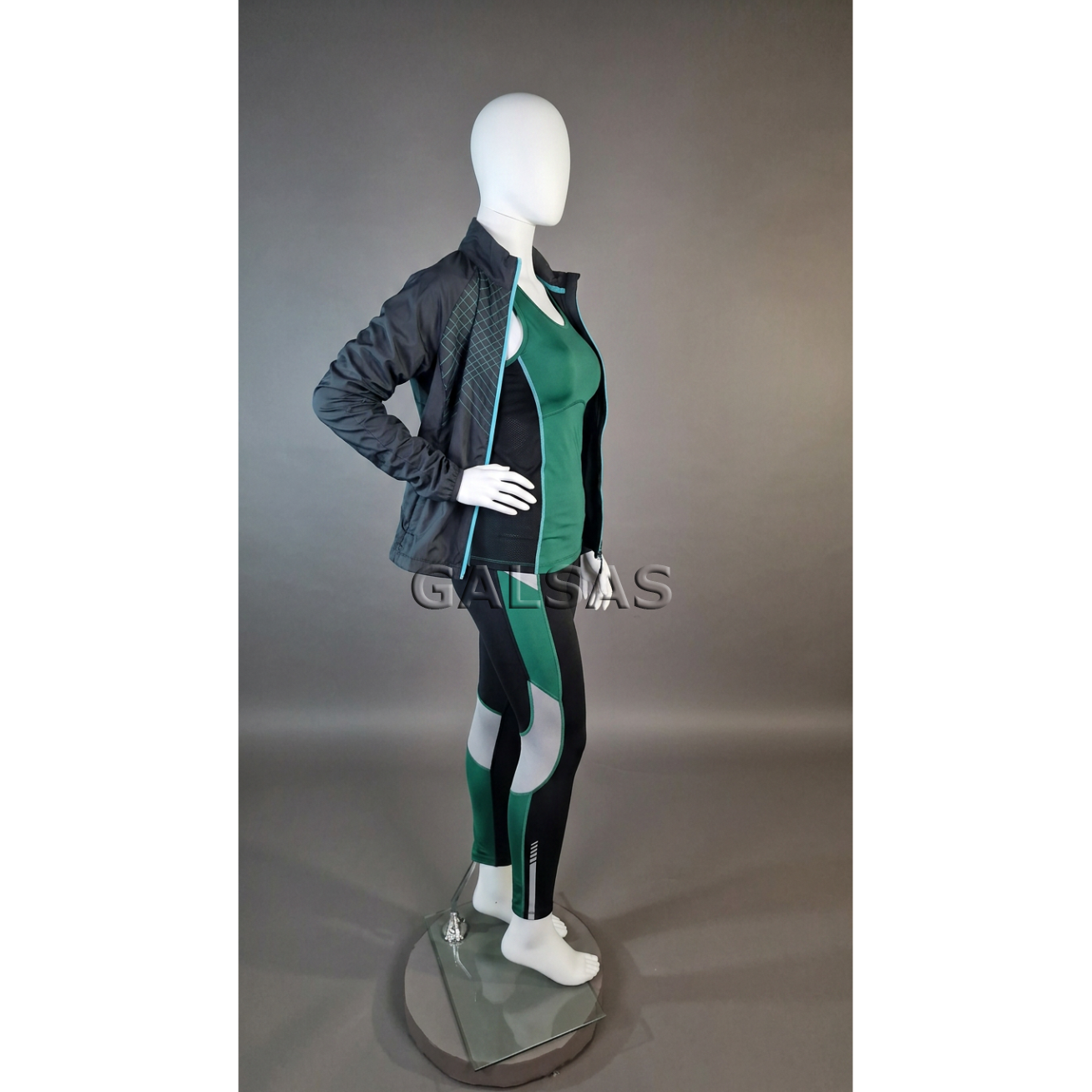 2XL Female Mannequin XXL79 - full-body, featureless face, matte white. Plastic 6