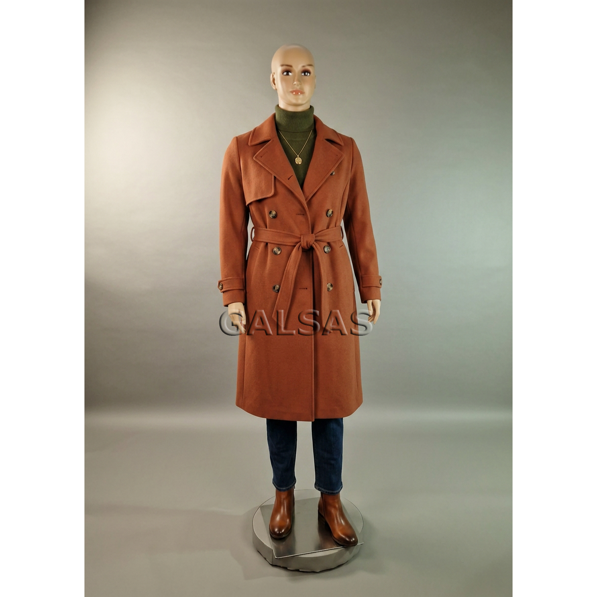 Female Full-Body Mannequin MOT-K-K-3(2XL), with Face, Skin Tone. Material: fiberglass. Stand/base sold separately 7