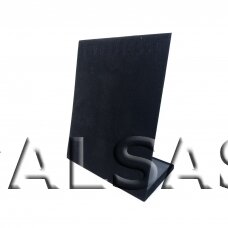 Kaklo papuošalų stovas - L-forma, juodos spalvos aksomas.
