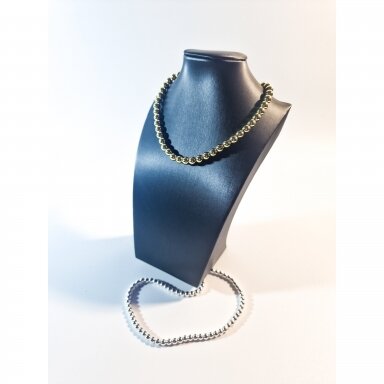 Necklace Display Bust for chains, necklaces, fine jewelry and fashion jewelry. Available height: 25 cm