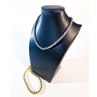 Necklace Display Bust for chains, necklaces, jewelry and fashion jewelry. Height: 30 cm