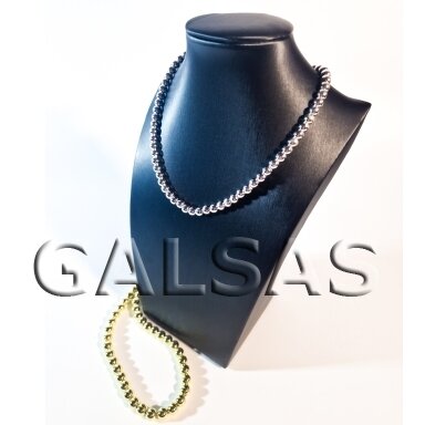 Necklace Display Bust for Chains, Necklaces, Jewelry and Costume Jewelry. Possible height: 35 cm.