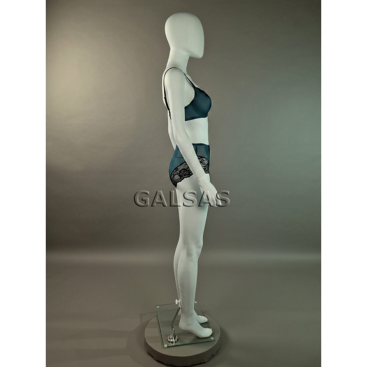 Female Full-Body Mannequin BF6-B-MAT, Matte White. Plastic. 3 Female Full-Body Mannequin BF6-B-MAT, Matte White. Plastic. 3