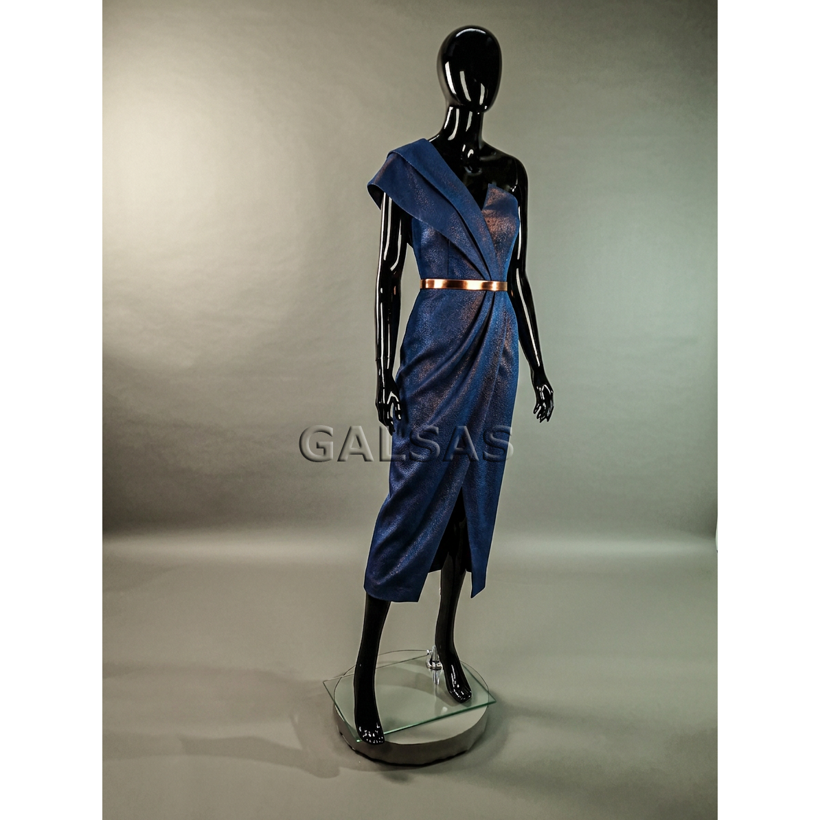 Female Full-Body Mannequin M1017D-J-BLIZG - full-body, glossy black. Plastic. 7 Female Full-Body Mannequin M1017D-J-BLIZG - full-body, glossy black. Plastic. 7