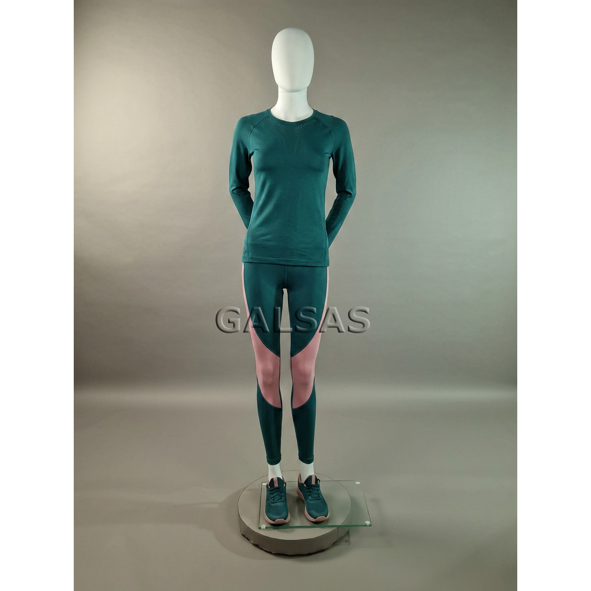 Female Full-Body Mannequin SF8-B-MAT - full-body, matte white. Plastic. 1