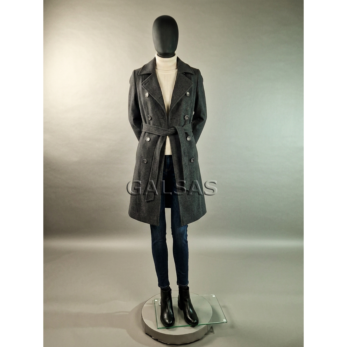 Female Full-Body Mannequin SF8-J-MAT - full-body, matte black. Plastic. 1 Female Full-Body Mannequin SF8-J-MAT - full-body, matte black. Plastic. 1