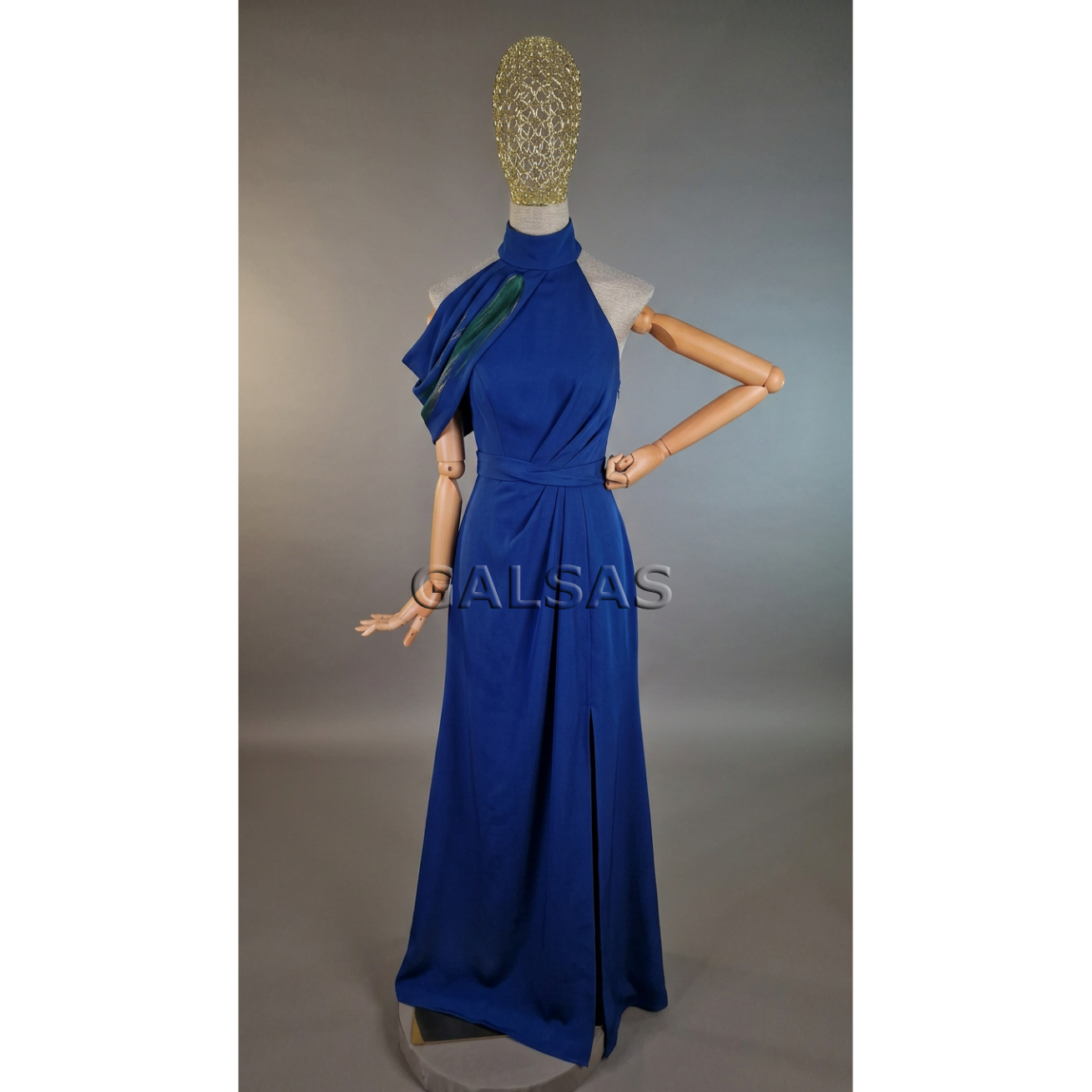 Linen Mannequin with Wooden Arms and a Gold Mesh Head - for Clothing, Exhibitions, and Stores 1 Linen Mannequin with Wooden Arms and a Gold Mesh Head - for Clothing, Exhibitions, and Stores 1