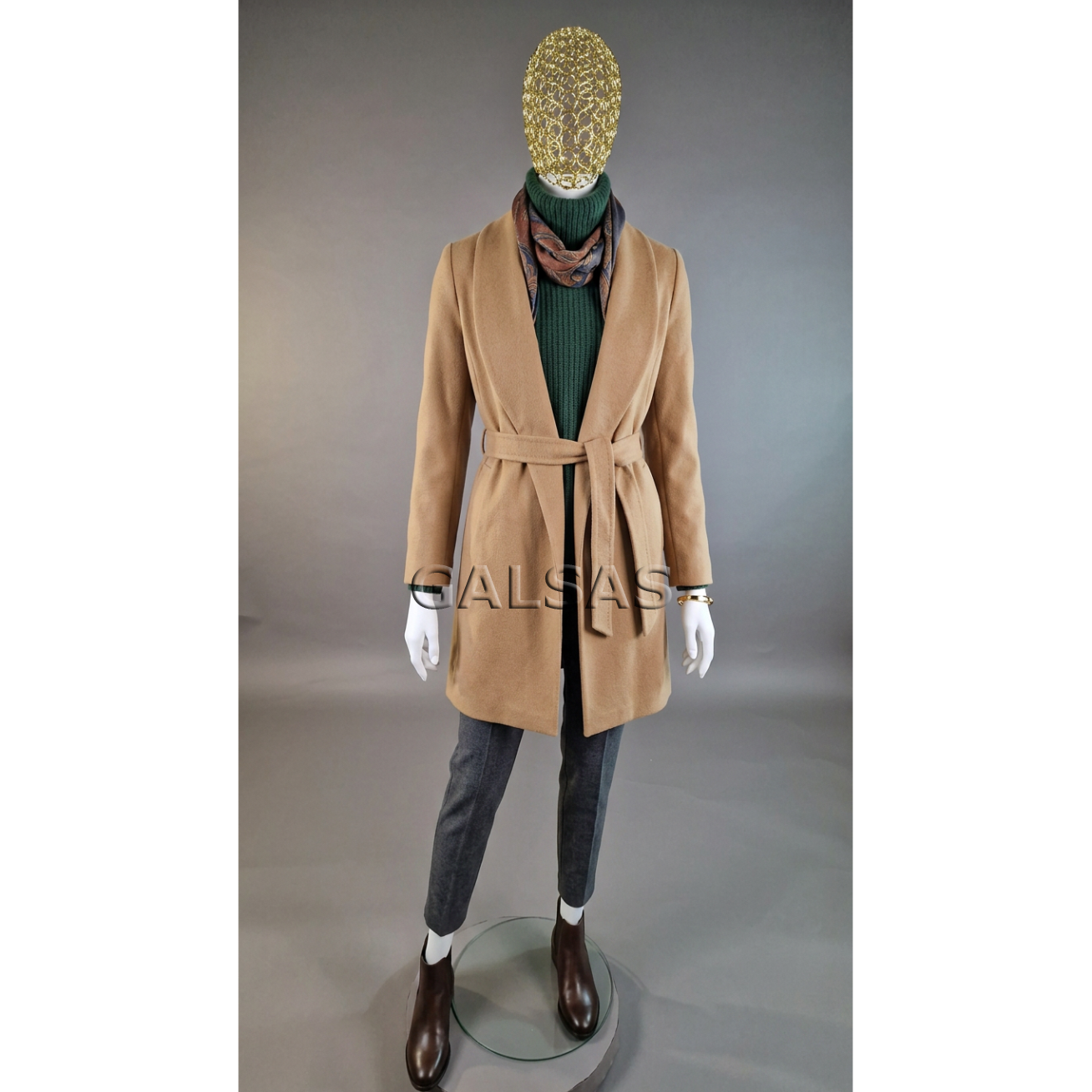 Matte White Female Full-Body Mannequin with Mesh Head 1017D-TINKL-B-MAT. Plastic. 1 Matte White Female Full-Body Mannequin with Mesh Head 1017D-TINKL-B-MAT. Plastic. 1