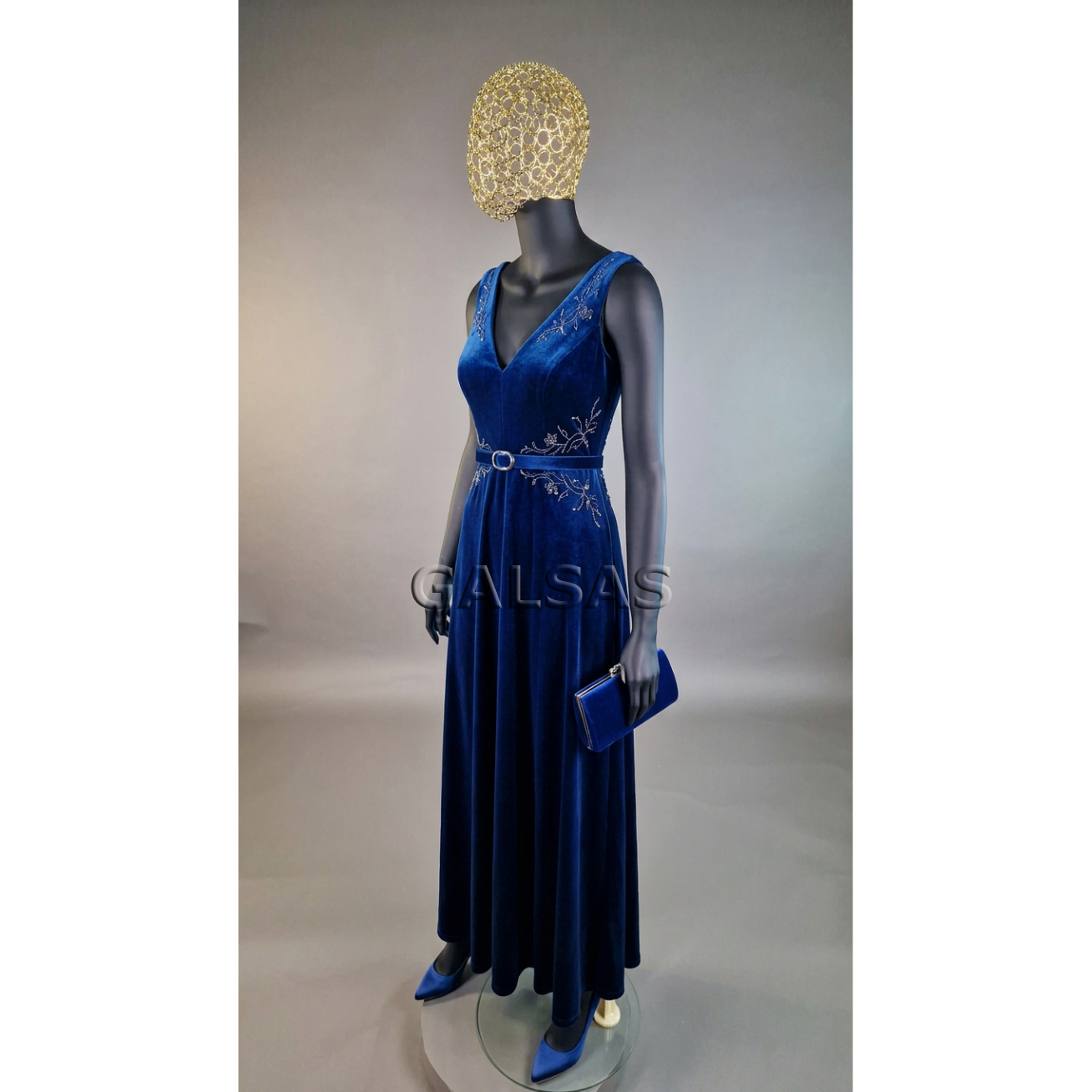 Matte Black Female Full-Body Mannequin with Mesh Head, Model 1017D-TINKL-J-MAT. Plastic. 4
