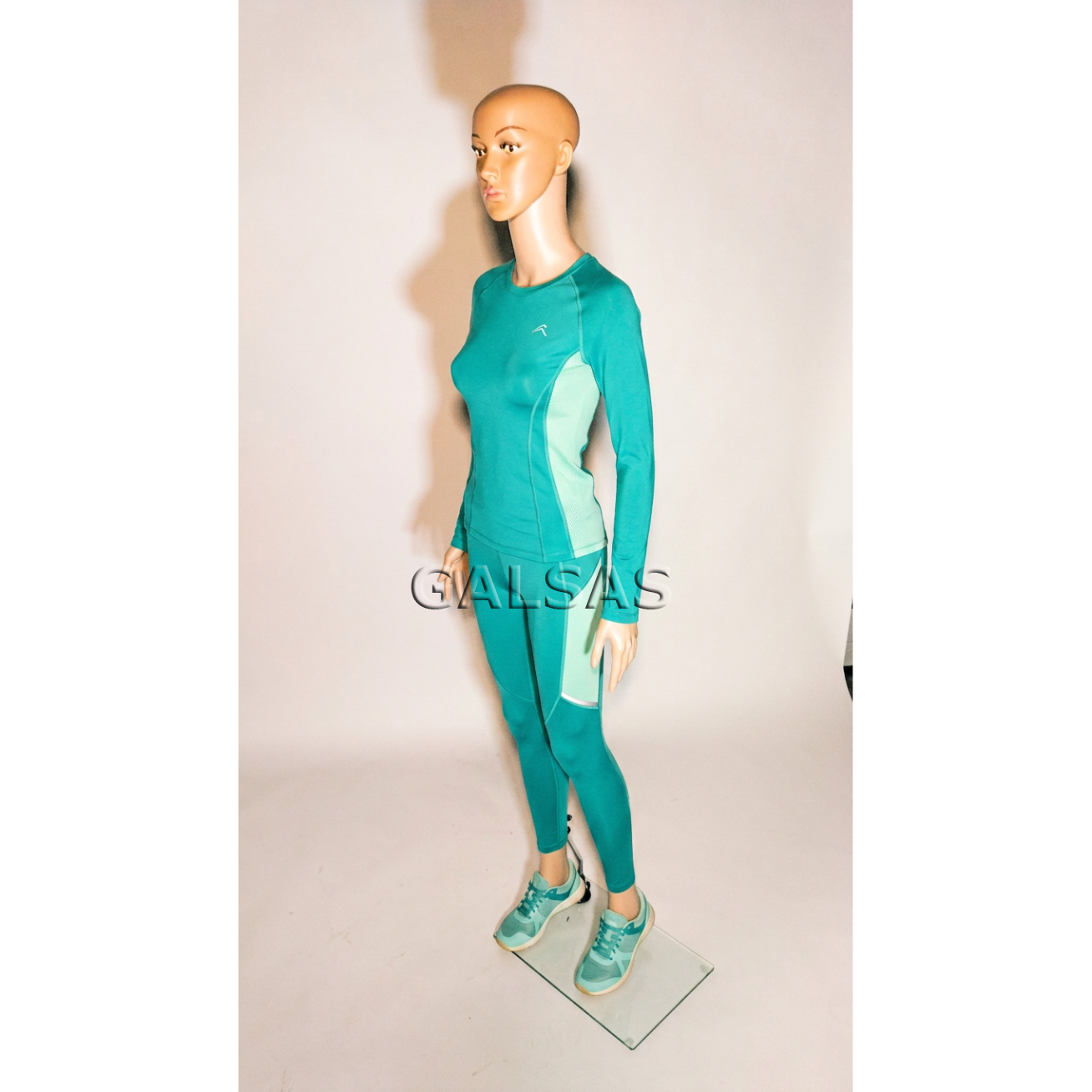 Female Full-Body Mannequin, Model XMA-010, with Face, Skin Tone 7 Female Full-Body Mannequin, Model XMA-010, with Face, Skin Tone 7