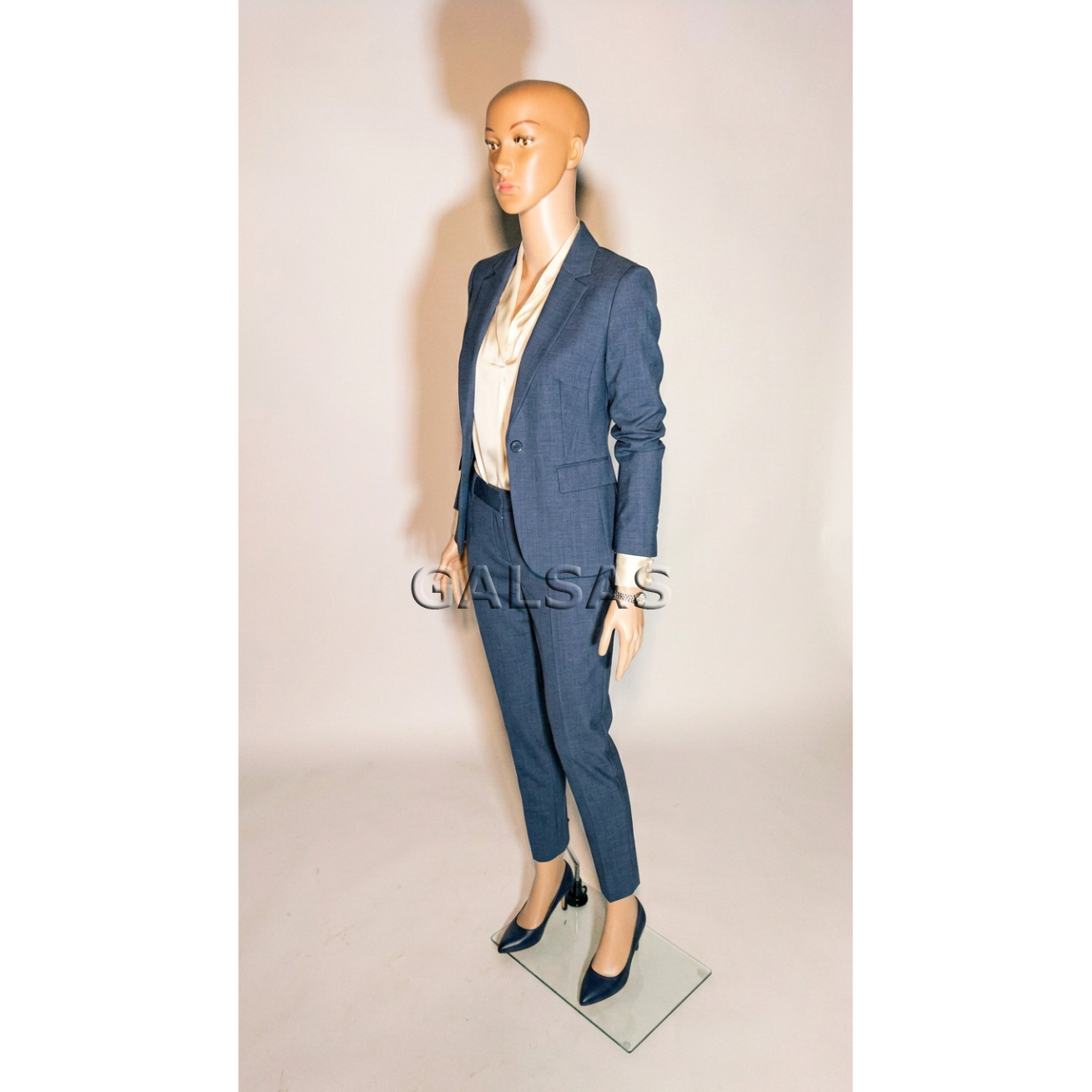 Female Full-Body Mannequin, Model XMA-010, with Face, Skin Tone 5
