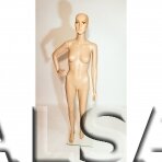 Manekenas moteriškas XMA-04 - pilno ūgio, su veidu, kūno spalva. Plastikas.