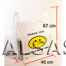 T-kreklu somas ar rokturiem preču iepakošanai. Izmērs 45 x 67 cm 15 mkr 100 gab