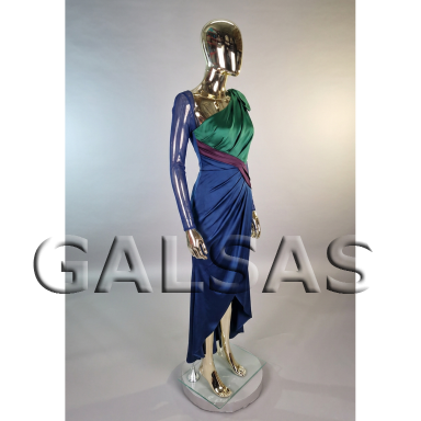 Female Full-Body Mannequin BF6-GOLD, Featureless Face, Gold. Material: plastic. Female Full-Body Mannequin BF6-GOLD, Featureless Face, Gold. Material: plastic.