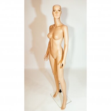 Sieviešu manekens - XMA-07 - pilnā augumā, ar seju, ķermeņa krāsu. Plastmasa.