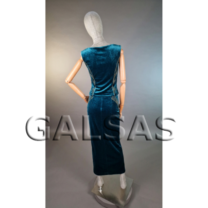 Mannequin T67 with wooden arms, covered in linen fabric, female full-body. Designed for displaying clothing in stores, sales areas, and exhibitions. 10 Mannequin T67 with wooden arms, covered in linen fabric, female full-body. Designed for displaying clothing in stores, sales areas, and exhibitions. 10