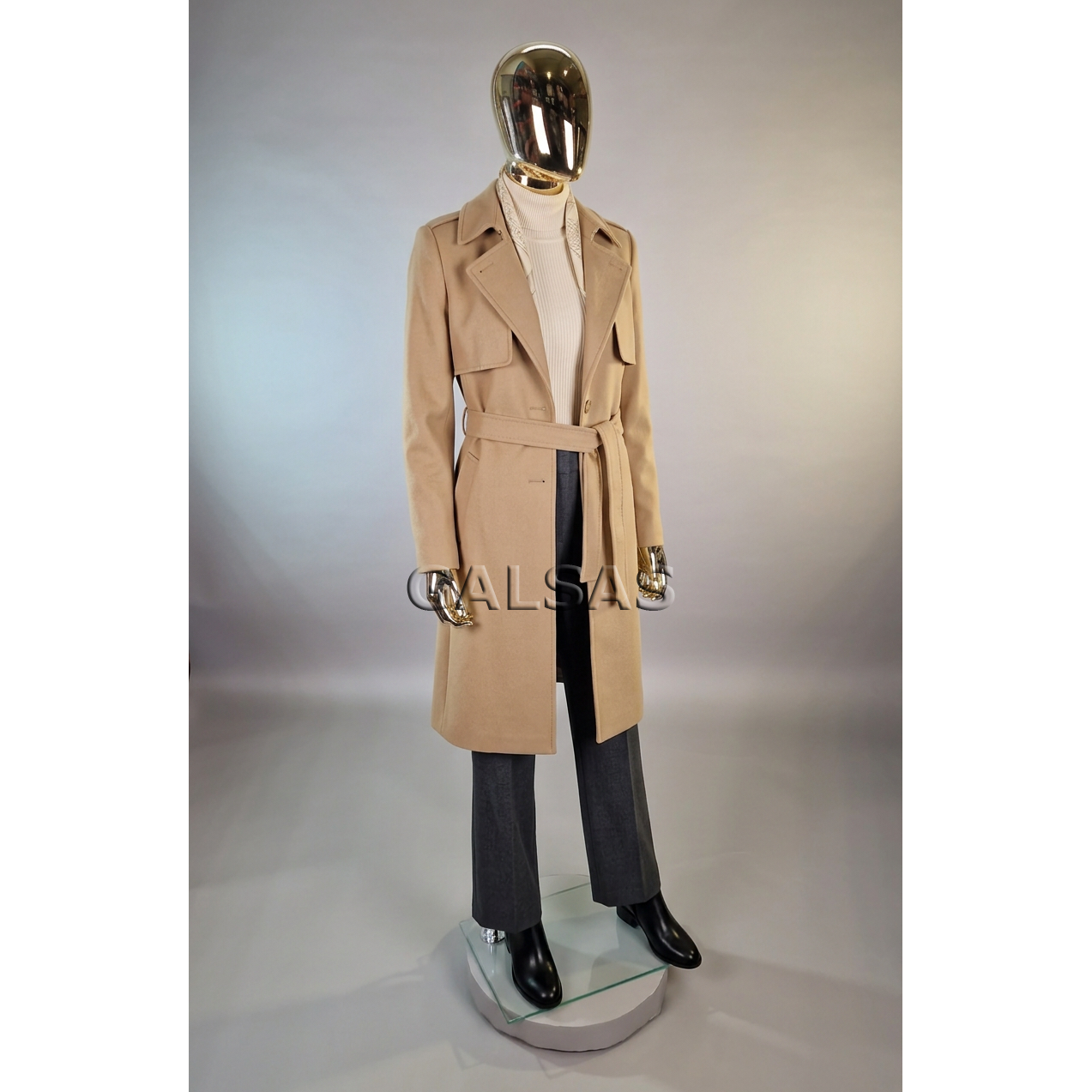 Gold Female Full-Body Mannequin BF1-GOLD - full-body. Plastic. 3 Gold Female Full-Body Mannequin BF1-GOLD - full-body. Plastic. 3