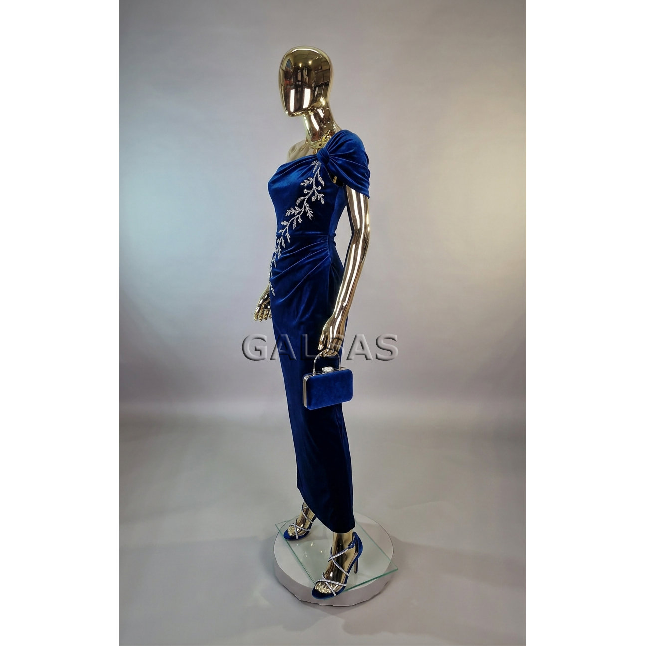 Gold Female Full-Body Mannequin BF1-GOLD - full-body. Plastic. 1