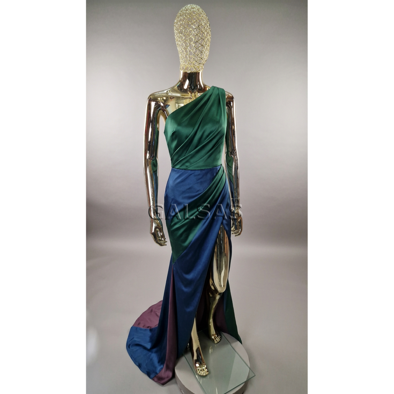 Gold Female Full-Body Mannequin with an Original Metal Head, Model BF2-TIN-GOLD. Plastic 3