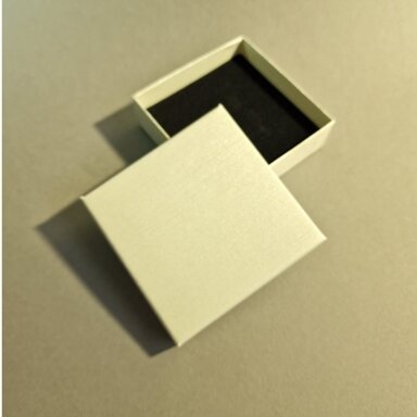 Paberikarbid 9 x 9 x 3 cm, valge - 12 tk/pakend Paberikarbid 9 x 9 x 3 cm, valge - 12 tk/pakend