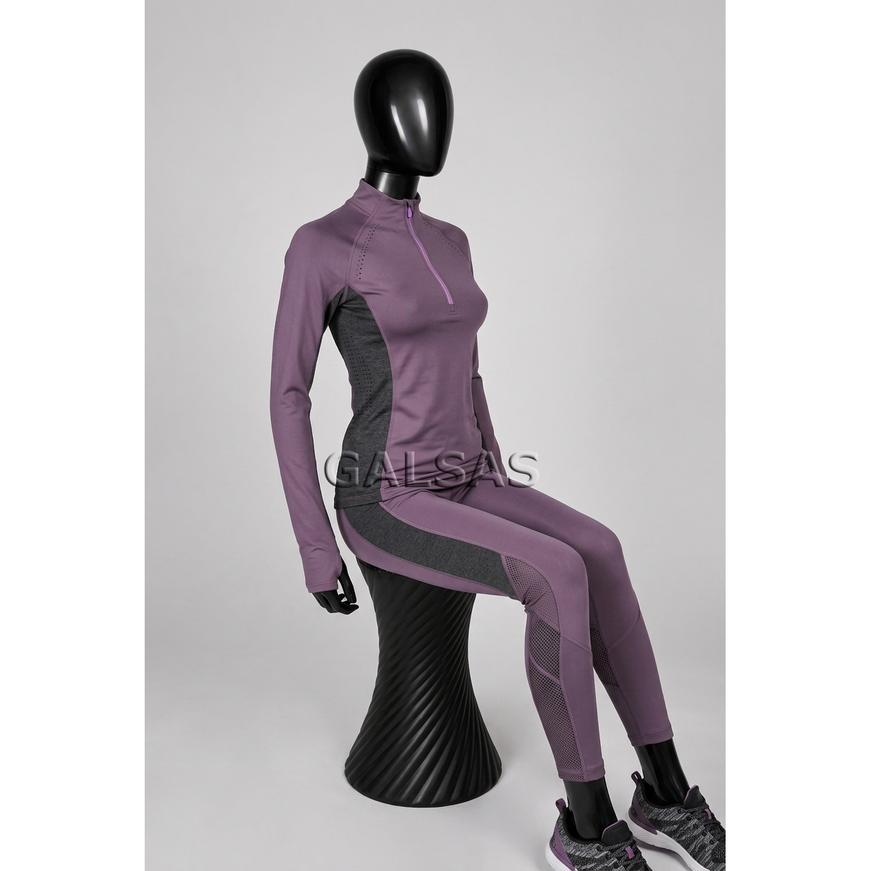 Seated Female Full-Body Mannequin, Model MOT-TF2-J-BLI, Glossy Black. Plastic 1