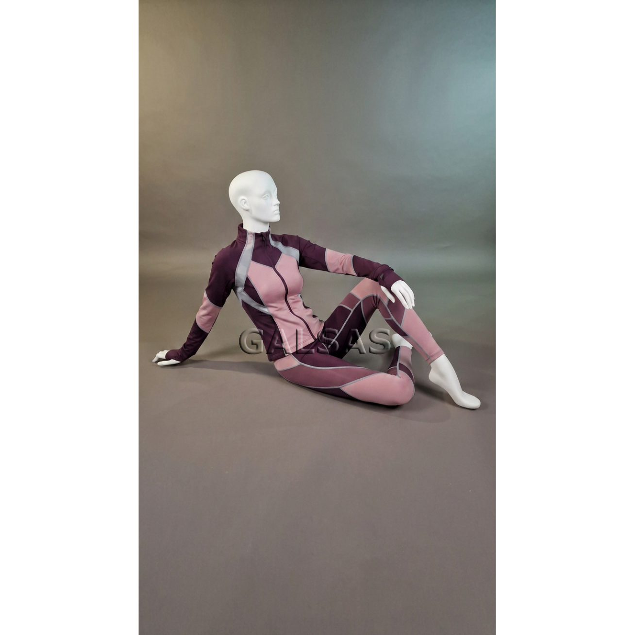 Seated Female Full-Body Mannequin ST84-SED, Matte White, Plastic 3 Seated Female Full-Body Mannequin ST84-SED, Matte White, Plastic 3