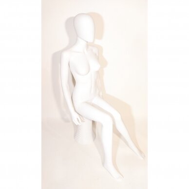 Sēdošs sieviešu manekens TF2-B-MAT - pilnā augumā, balts, matēts. Plastmasa