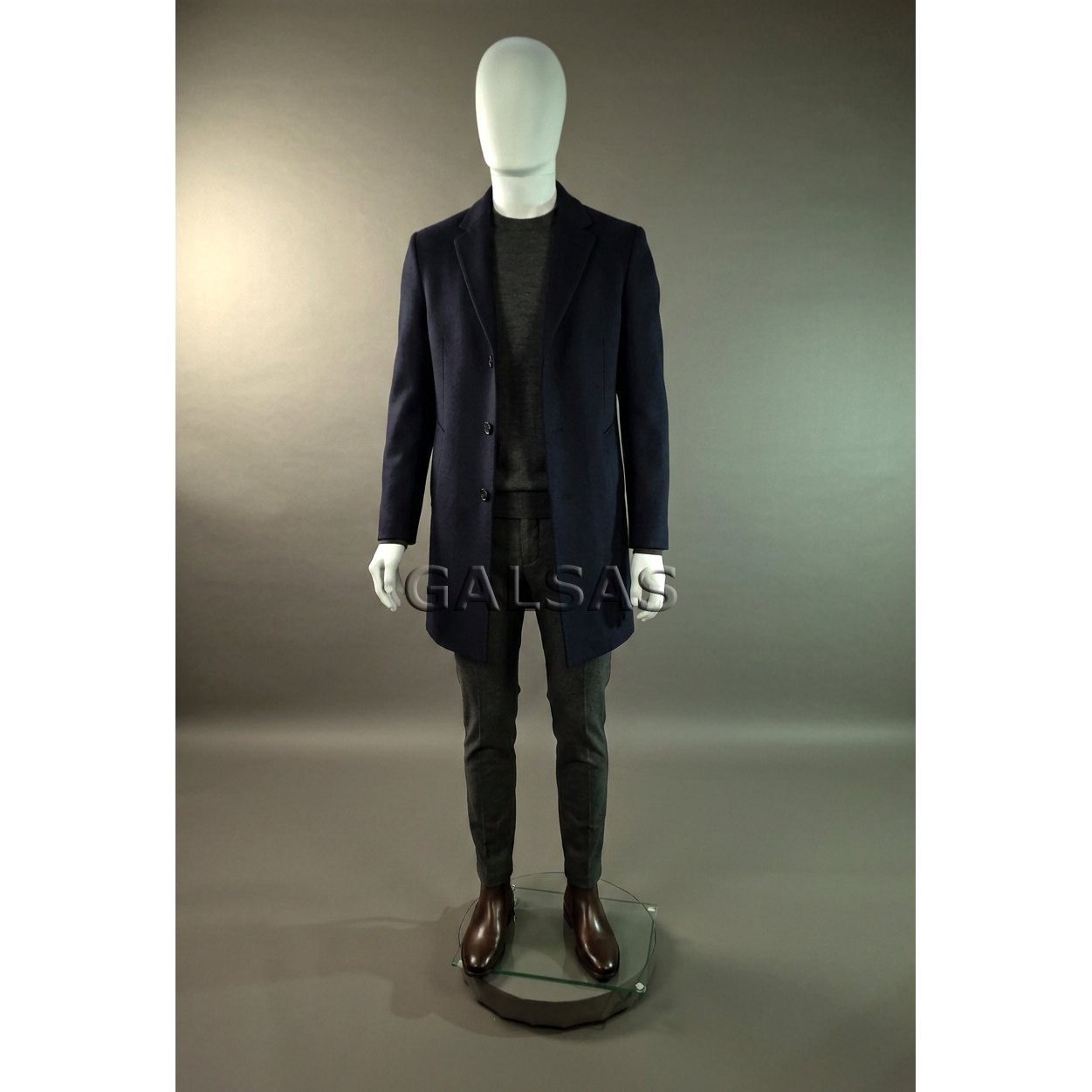 Male Full-Body Mannequin SM1-B-MAT, Matte White. Plastic. 1 Male Full-Body Mannequin SM1-B-MAT, Matte White. Plastic. 1