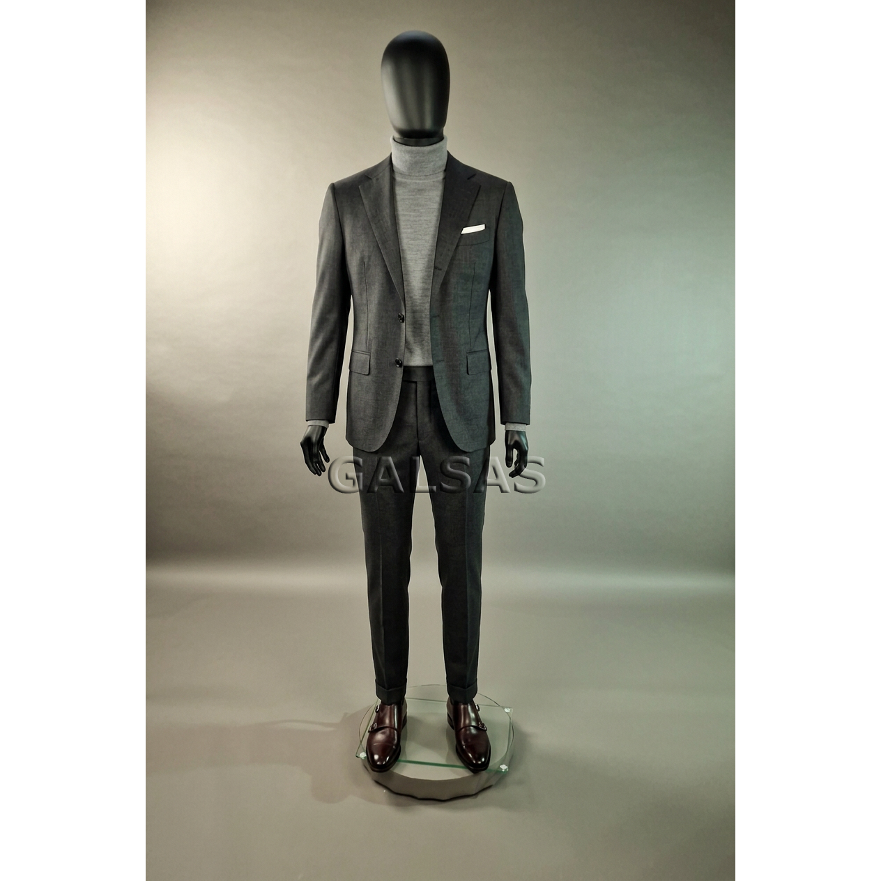 Male Full-Body Mannequin SM1-J-MAT, Matte Black. Plastic. 1