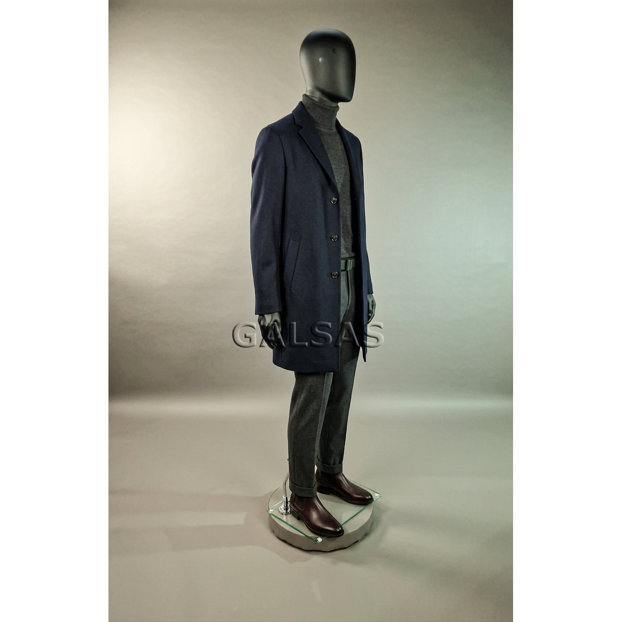 Male Full-Body Mannequin SM1-J-MAT, Matte Black. Plastic. 5 Male Full-Body Mannequin SM1-J-MAT, Matte Black. Plastic. 5